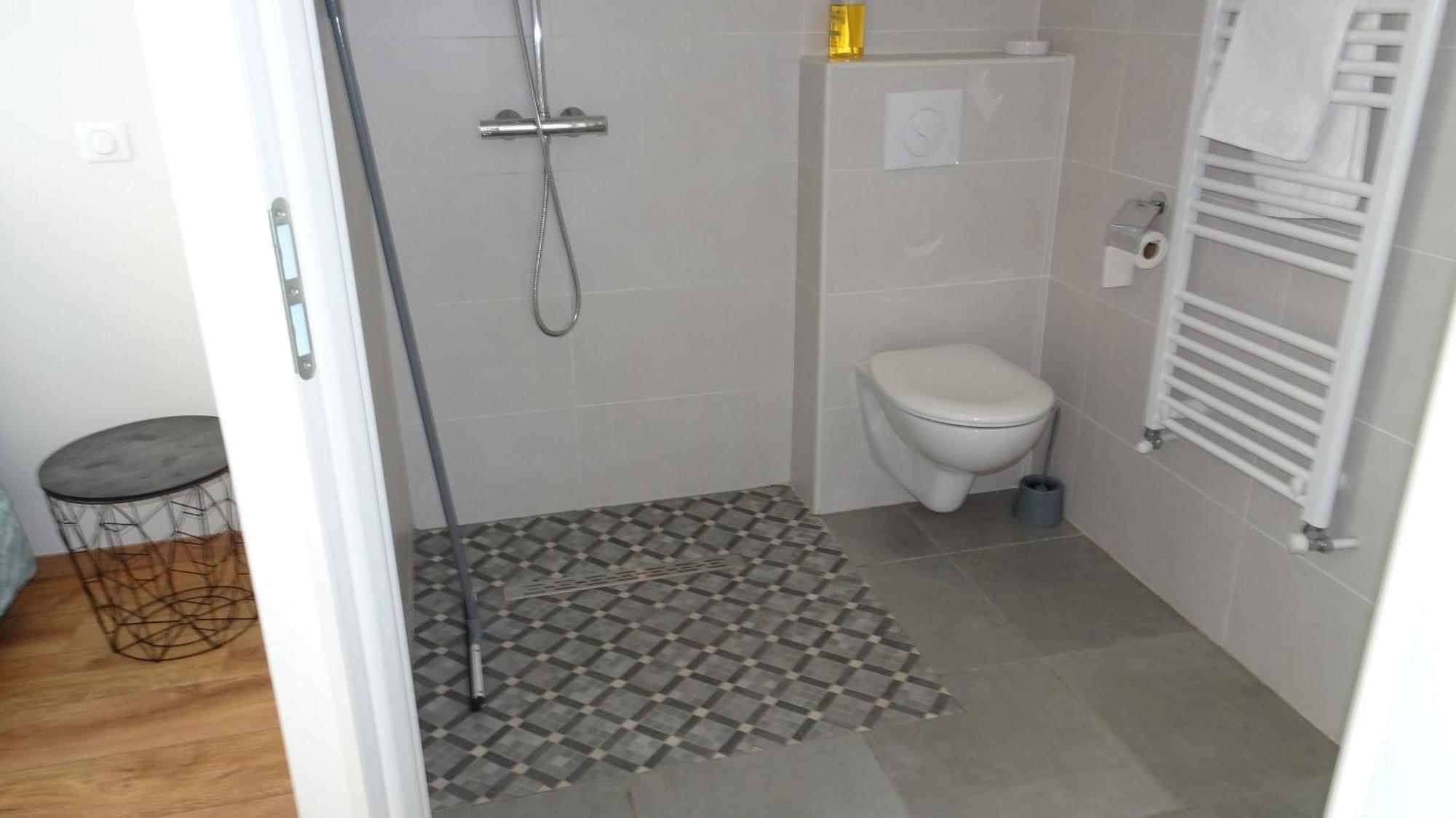 Barjac  Studio Gites Au Pont De La Gineze מראה חיצוני תמונה